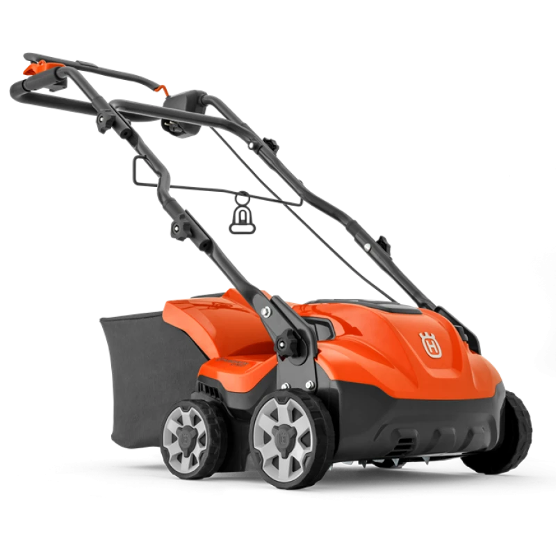 Husqvarna Verticuteermachine S138C 1 Husqvarna Verticuteermachine S138C